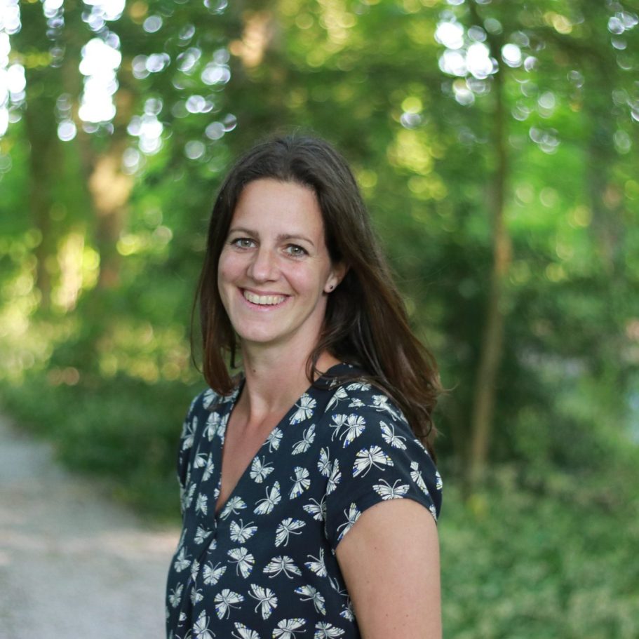 Bijou Cloin, lichaamsgericht GZ-psycholoog, gespecialiseerd in traumaverwerking en hoogbegaafdheid bij Praktijk Emovere